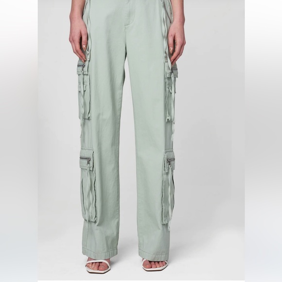 Blank NYC Zen Time Linen Cargo Pocket
Pant - Picture 3 of 7